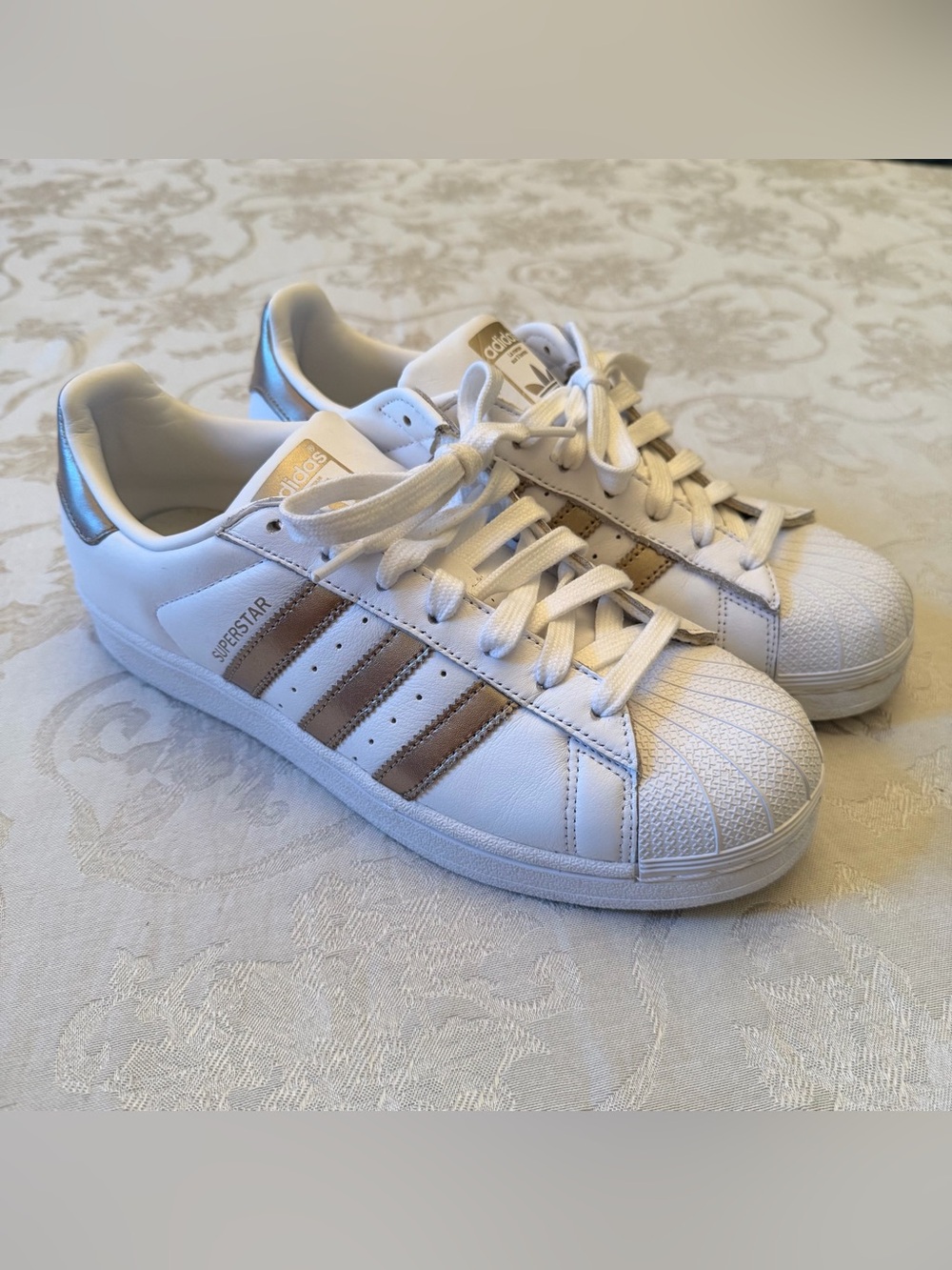 Adidas Women’s Superstar White Gold Metallic Shell-Toe Shoes Retro Size 9